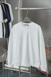 Picture of LV Sweatshirt _SKULVS-XLxetr2234225